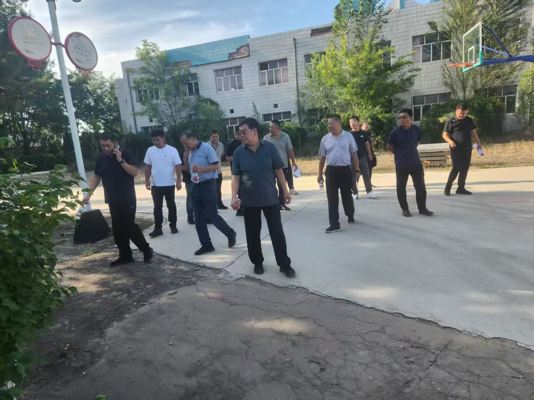 攀枝花市自结纹塑胶跑道混合型塑胶跑道 - 厂家